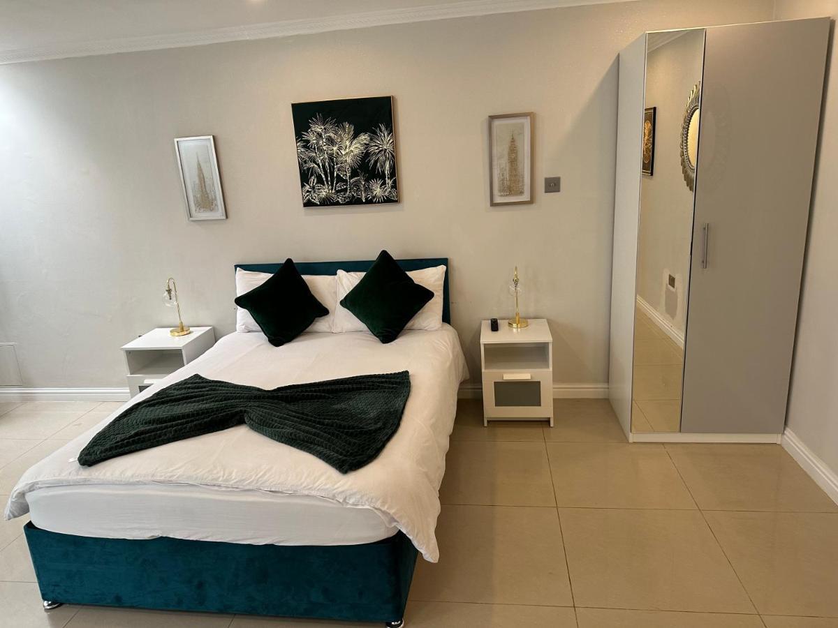 Luxury Studio Apartment Harrow on the Hill Exterior foto